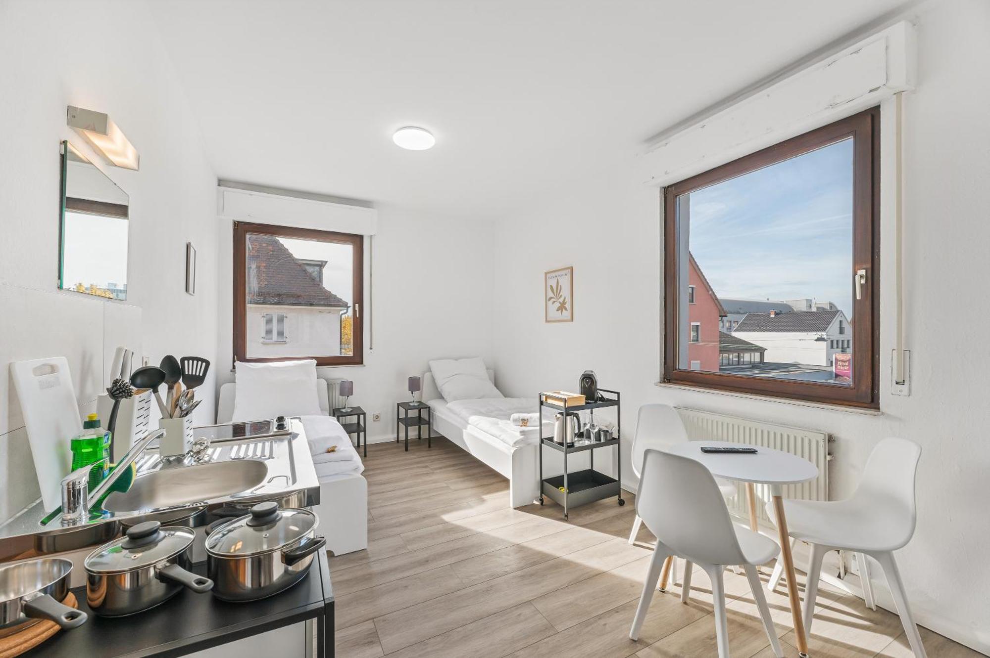 Home2Stay Apartmenthaus Heilbronn City Kitchen Parking Highspeed Wifi Washroom Exterior photo