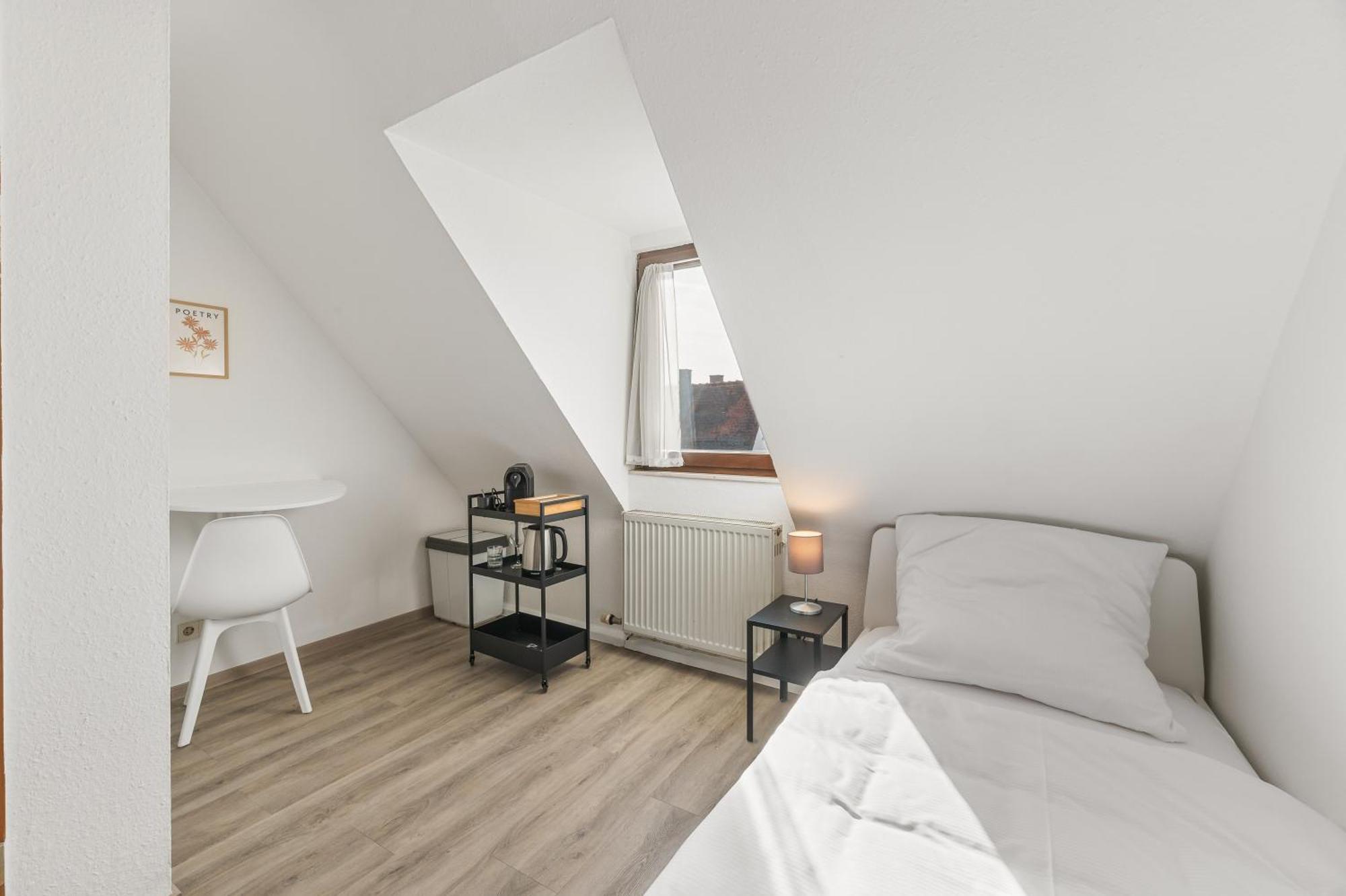 Home2Stay Apartmenthaus Heilbronn City Kitchen Parking Highspeed Wifi Washroom Exterior photo