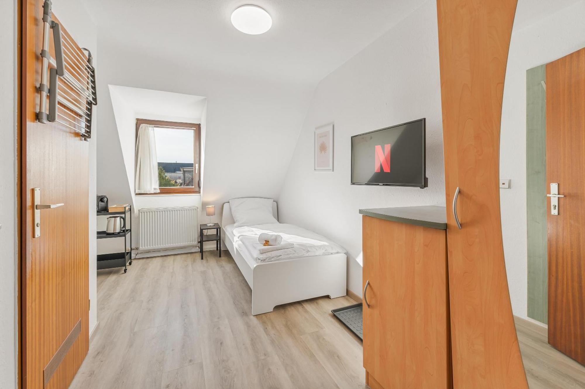 Home2Stay Apartmenthaus Heilbronn City Kitchen Parking Highspeed Wifi Washroom Exterior photo
