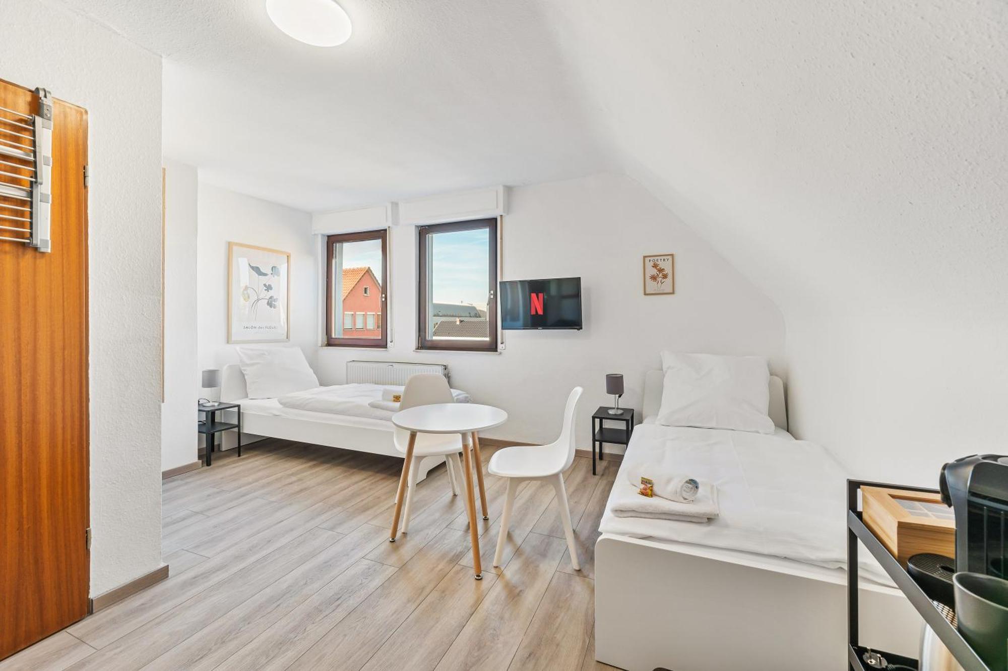 Home2Stay Apartmenthaus Heilbronn City Kitchen Parking Highspeed Wifi Washroom Exterior photo